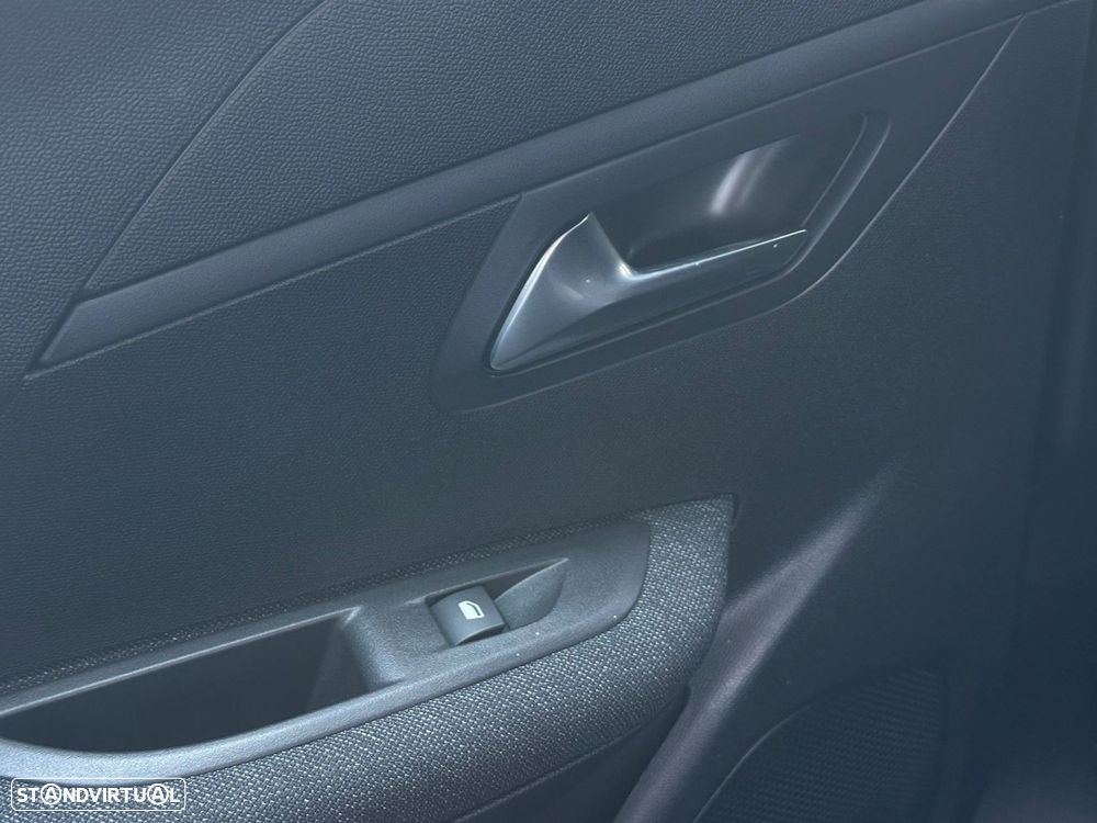 Peugeot e-208 50 kWh Style - 12