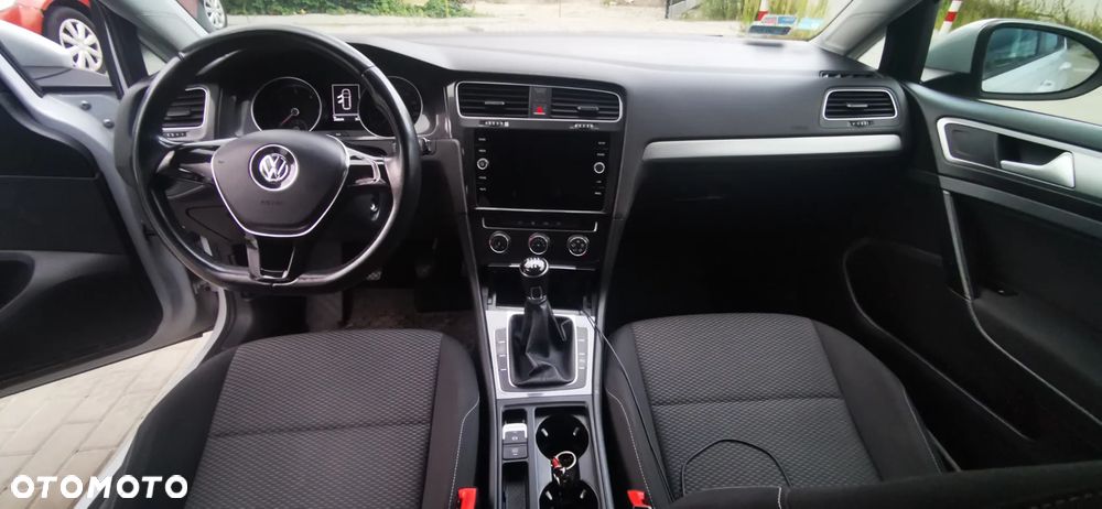 Volkswagen Golf Variant - 9