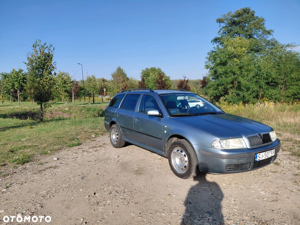 Skoda Octavia 1.6 Combi - 1