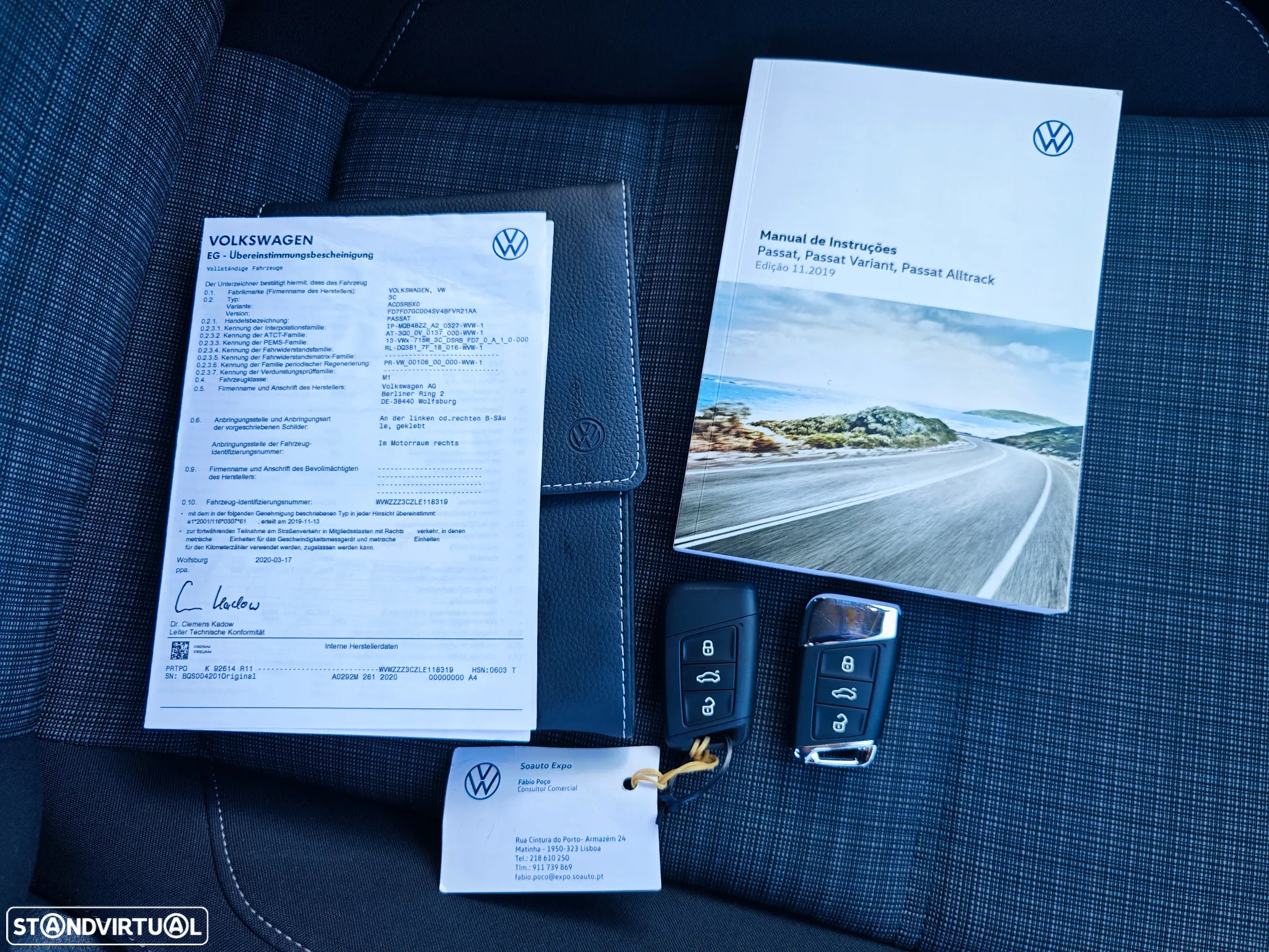 VW Passat Variant 2.0 TDi Business DSG - 32