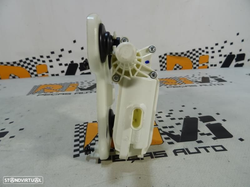 Motor Do Fecho Da Mala Mercedes-Benz C-Class T-Model (S205)  A09990686 - 3