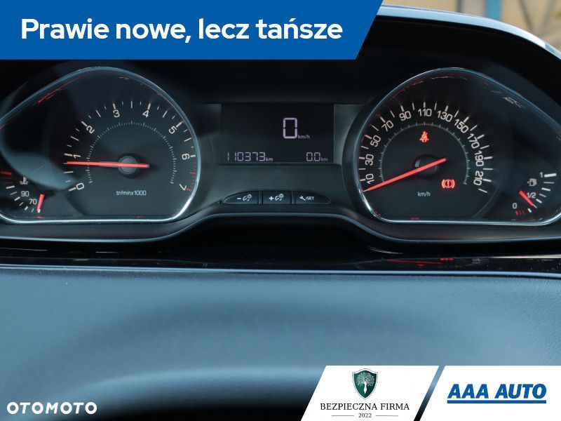 Peugeot 208 - 13