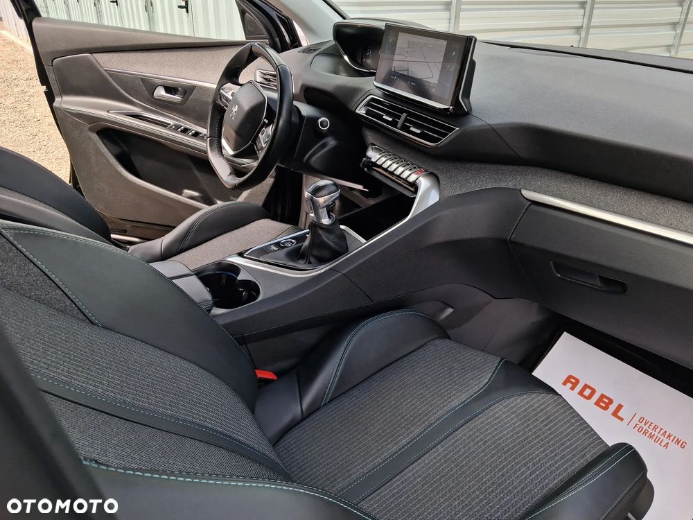 Peugeot 5008 - 10