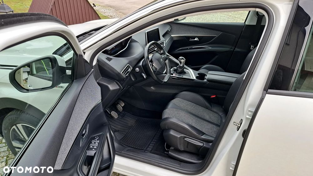 Peugeot 3008 BlueHDi 130 Stop & Start Allure - 22
