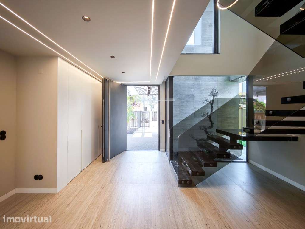 Moradia isolada T5, arquitetura contemporânea com piscina - Verdizela - Grande imagem: 5/60