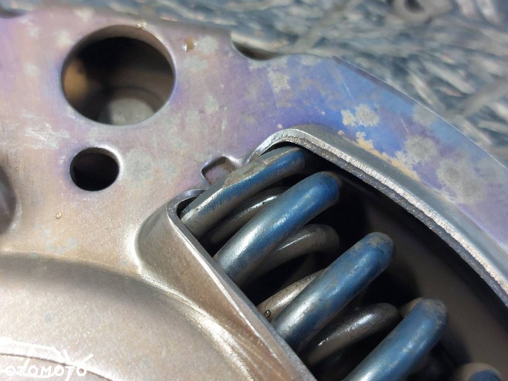 SPRZĘGŁO TARCZA + DOCISK + ŁOŻYSKO OPOROWE OUTLANDER II 2.0 16V - 9