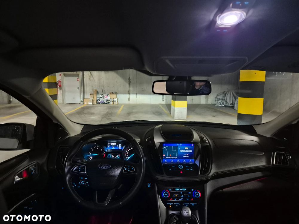 Ford Kuga Vignale 2.0 TDCi FWD - 27