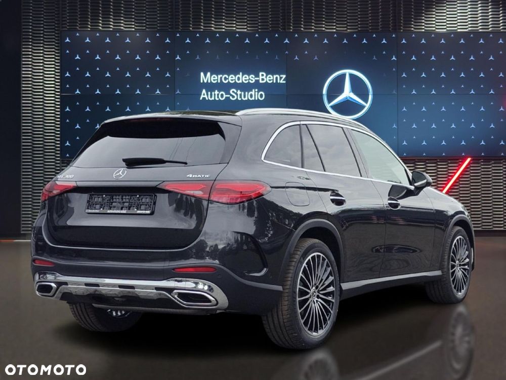 Mercedes-Benz GLC - 7