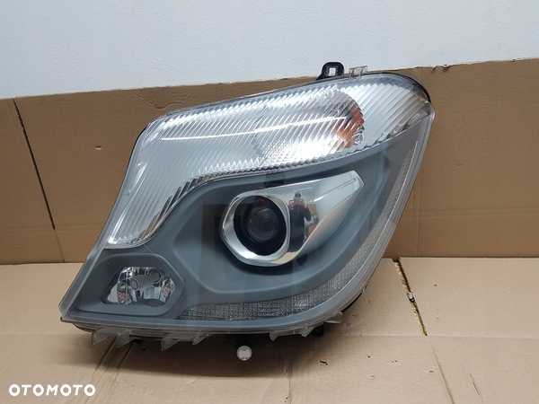 LAMPA PRZÓD LEWA MERCEDES SPRINTER W906 LIFT BI-XENON LED