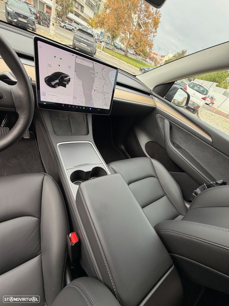 Tesla Model Y Long Range Tração Integral - 17