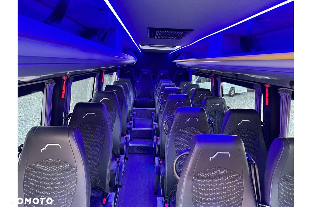 Mercedes-Benz Sprinter 517 - 14