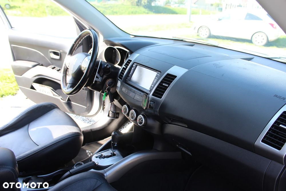 Peugeot 4007 - 23