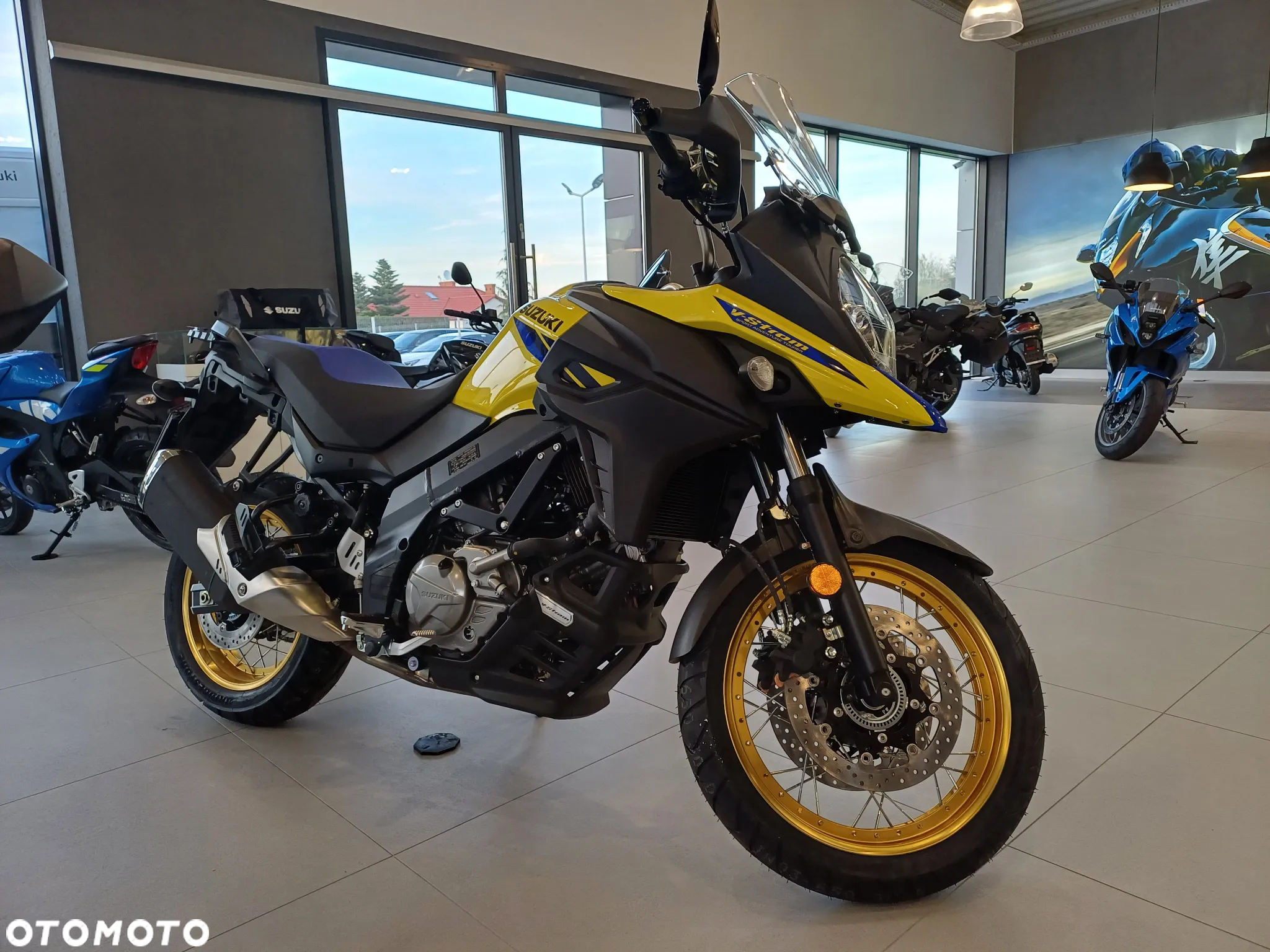 Suzuki V-STROM - 3