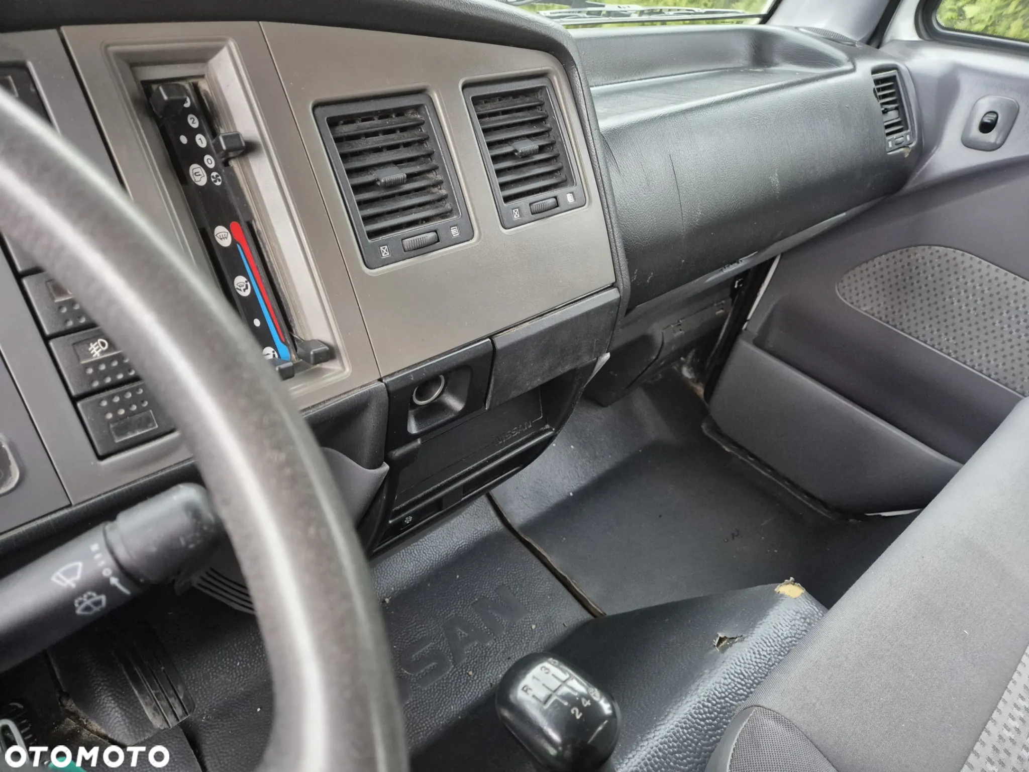 Nissan ATLEON 3.0 150KM Wywrotka 3-stronna - 8