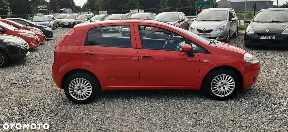 Fiat Grande Punto - 11