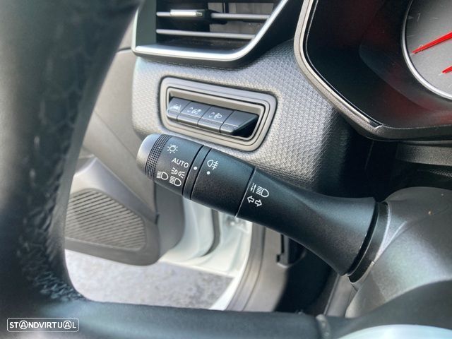 Renault Clio 1.0 TCe Evolution - 15