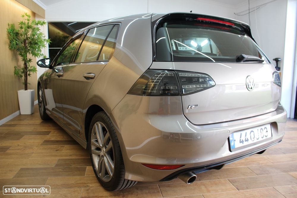 VW Golf 1.6 TDi R-Line - 11