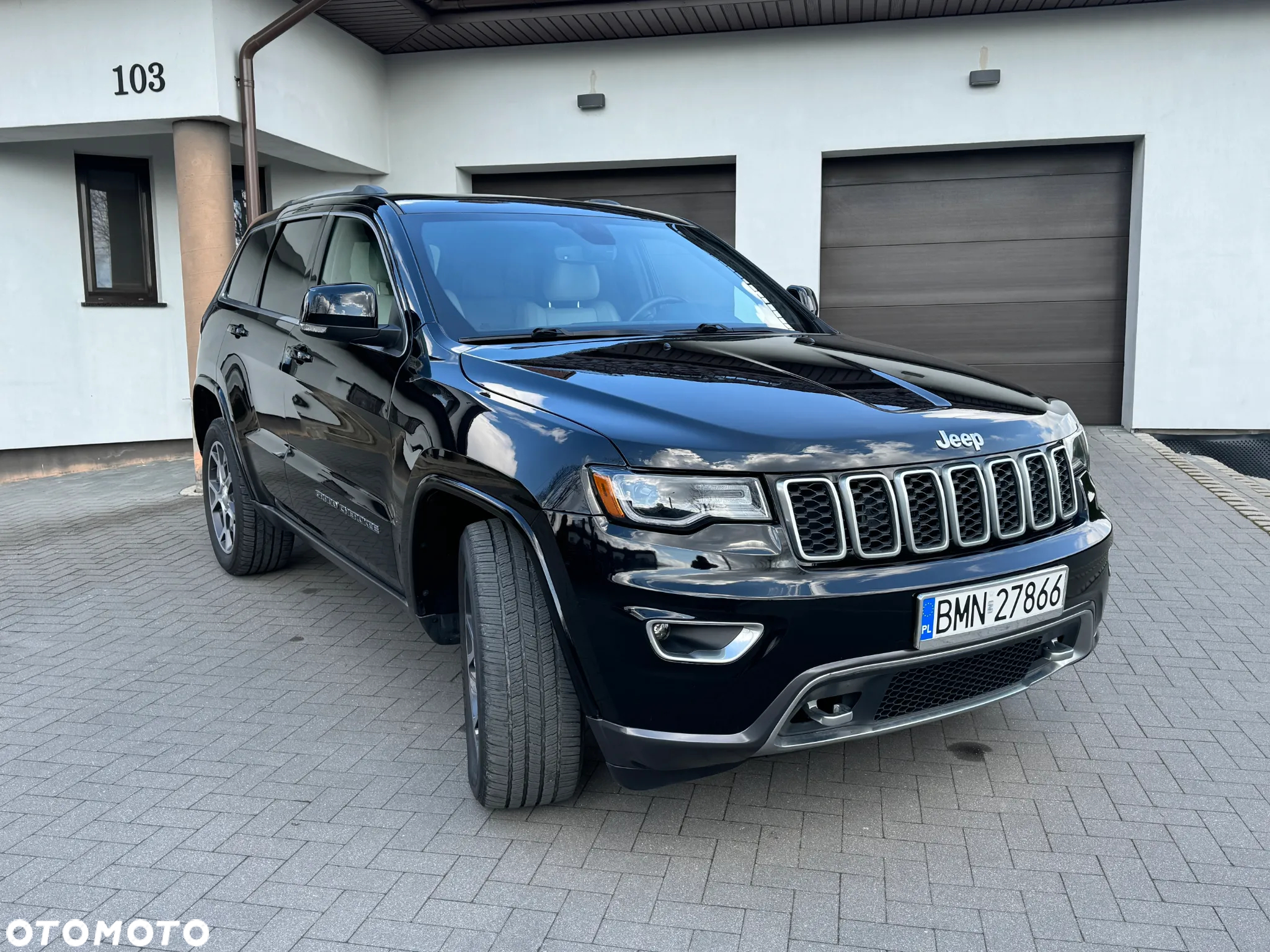 Jeep Grand Cherokee - 2