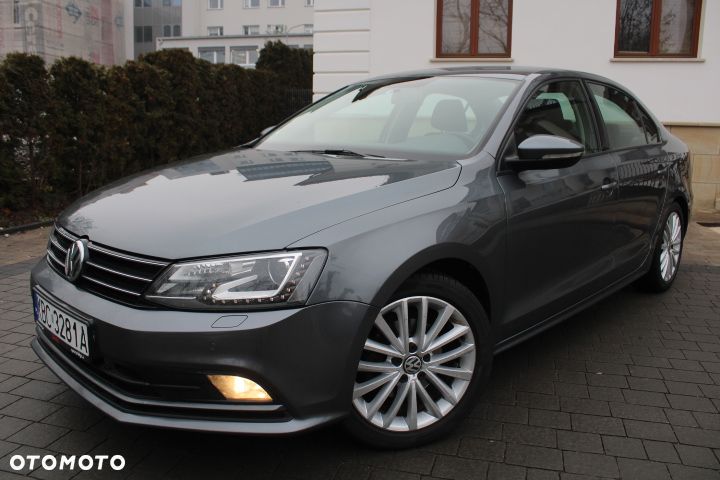 Volkswagen Jetta 1.4 TSI BMT Trendline - 36