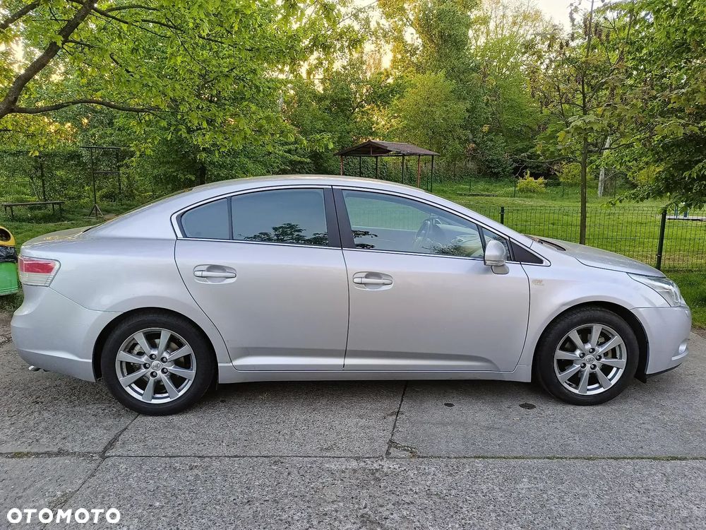 Toyota Avensis 1.8 Sol plus - 5