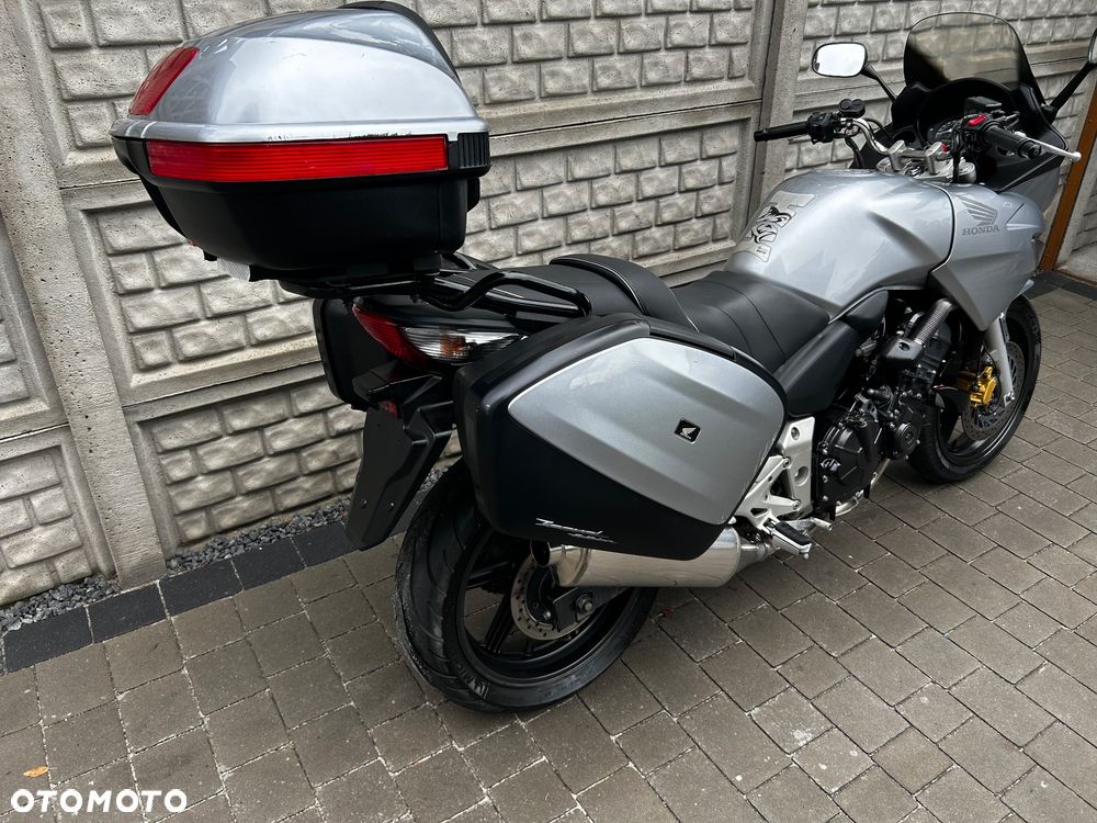 Honda CBF - 4