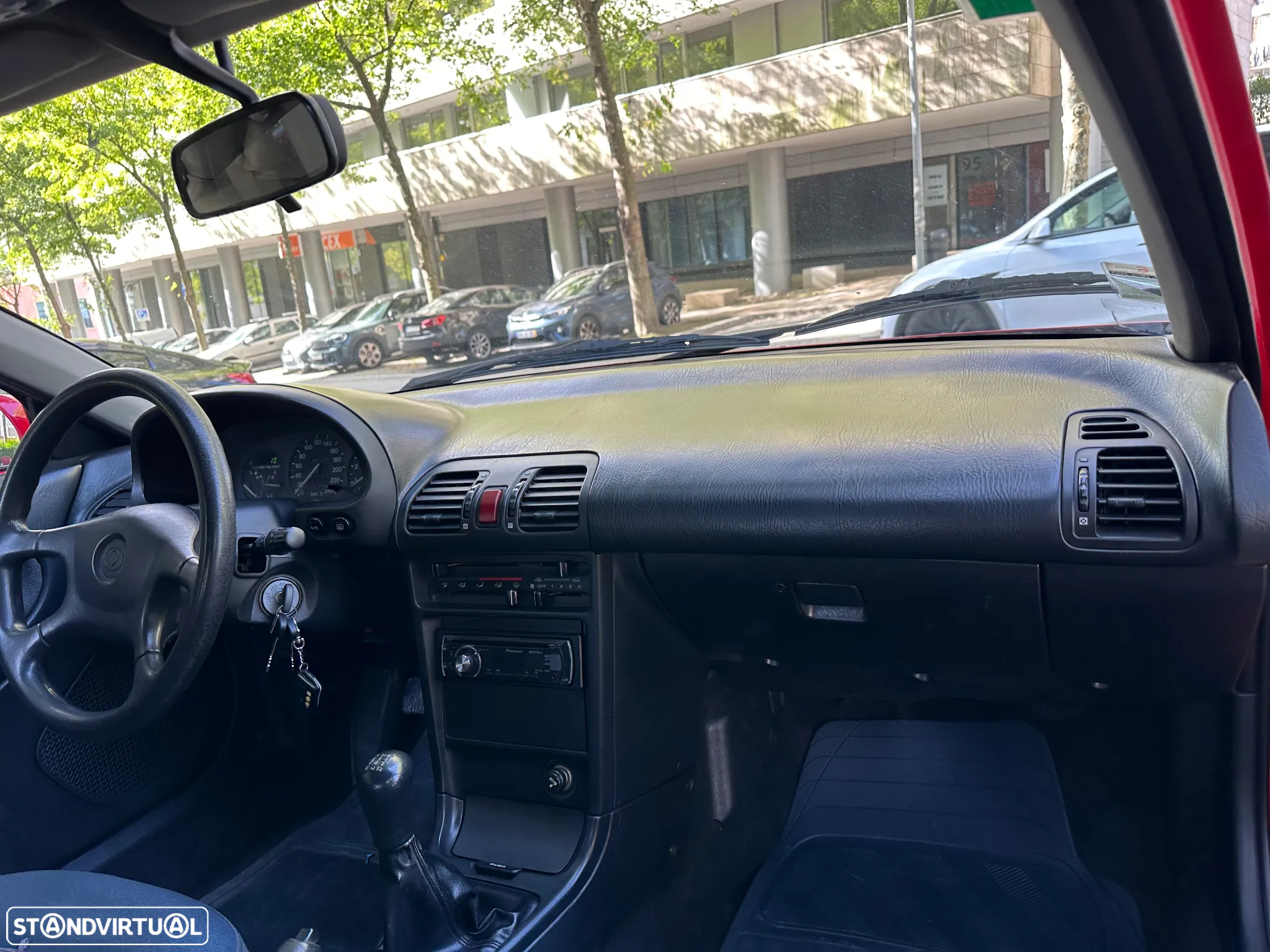 Mazda MX-3 1.8 - 19