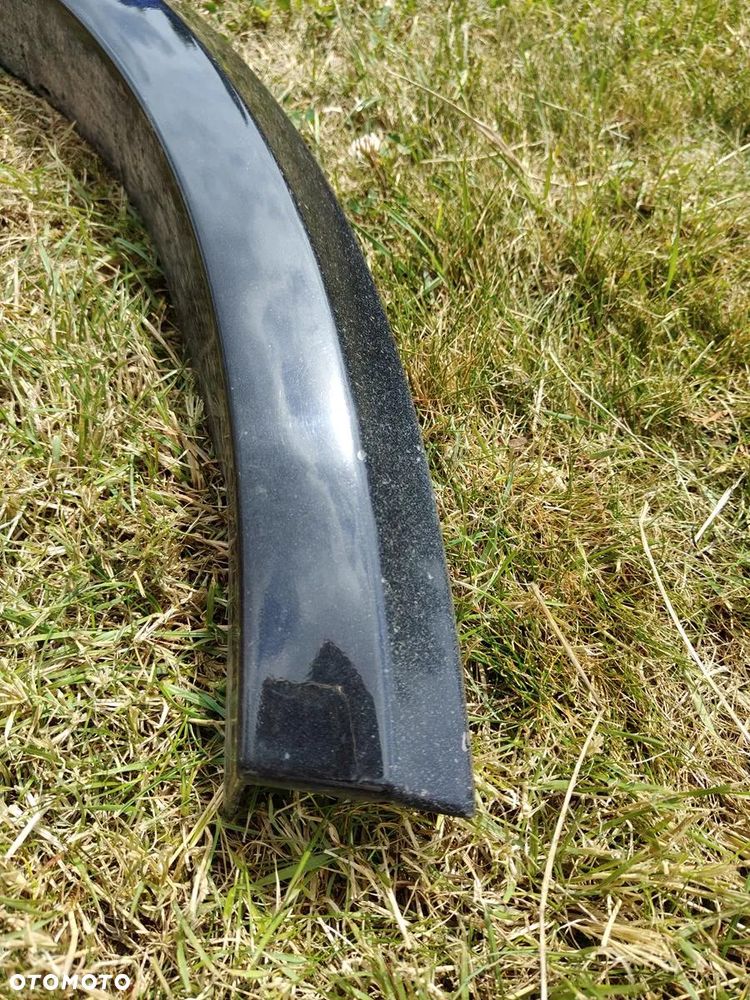 MERCEDES ML W164 AMG LISTWA Błotnika Tylnego Na Tylny Błotnik AMG 197 - 16