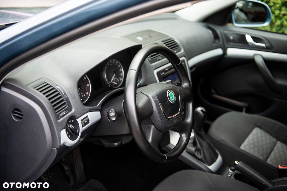 Skoda Octavia 1.6 Active - 17