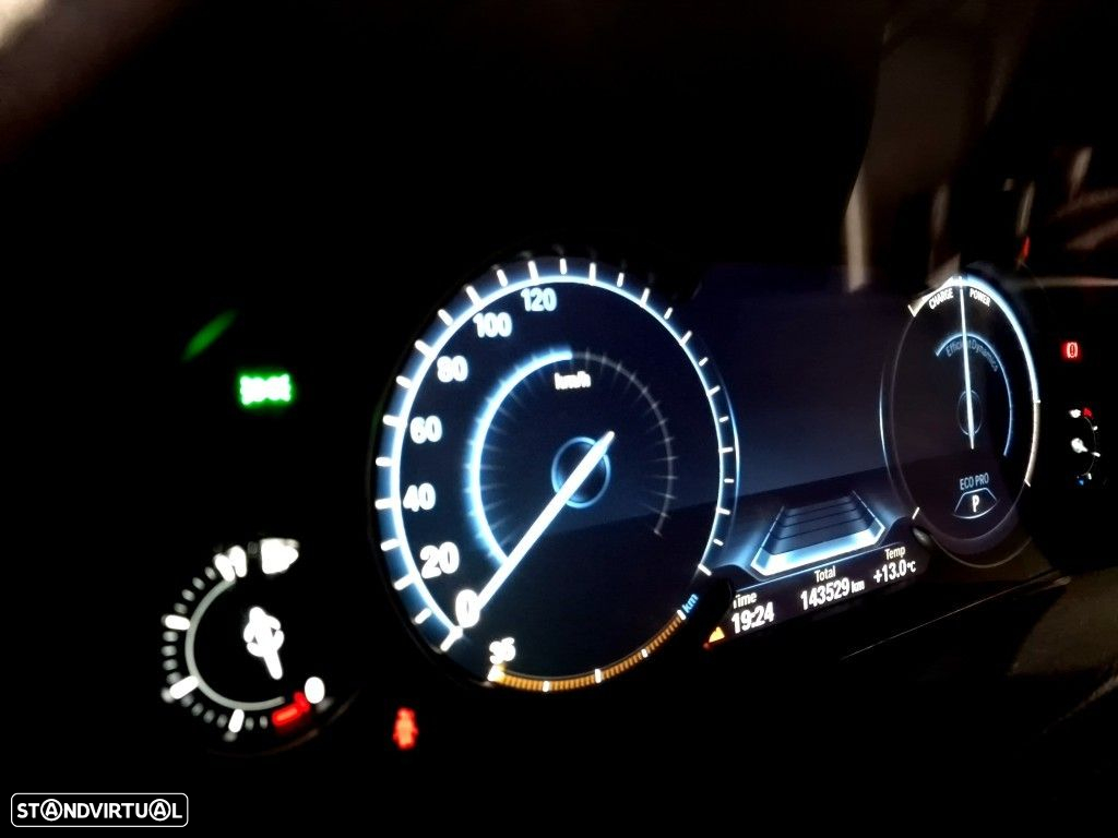 BMW 318 i Touring Pack M Auto - 38
