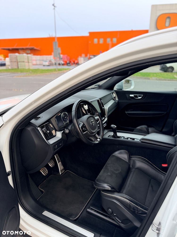 Volvo XC 60 D3 R-Design - 34