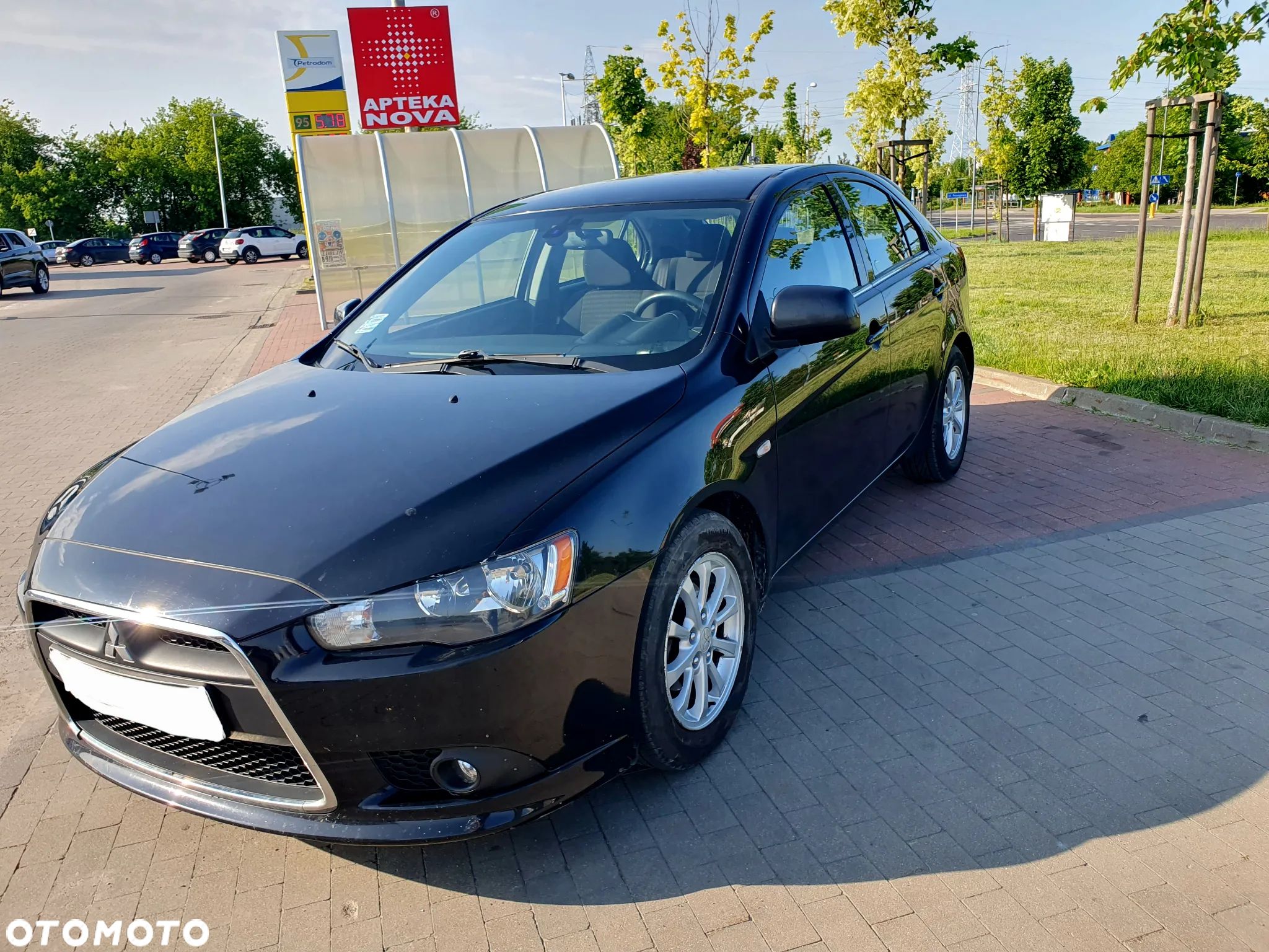 Mitsubishi Lancer - 1