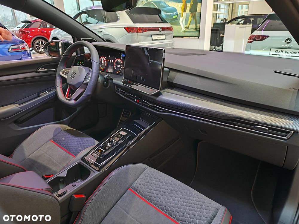 Volkswagen Golf VIII 2.0 TSI GTI Clubsport DSG - 29