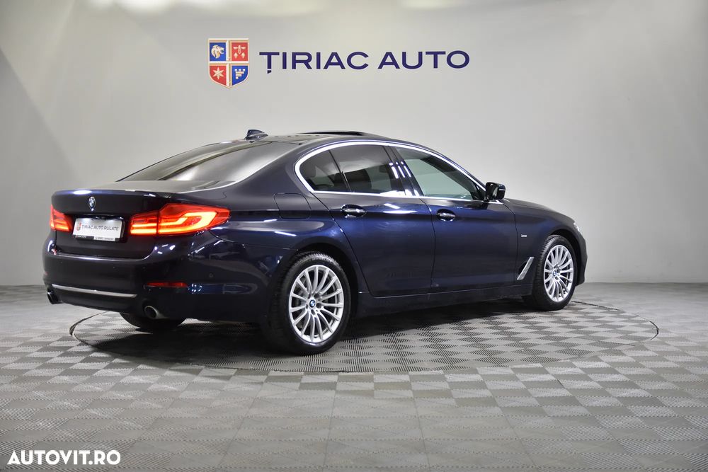 BMW Seria 5 520i Aut. Luxury Line - 5