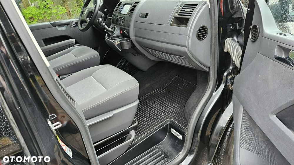 Volkswagen Transporter - 18