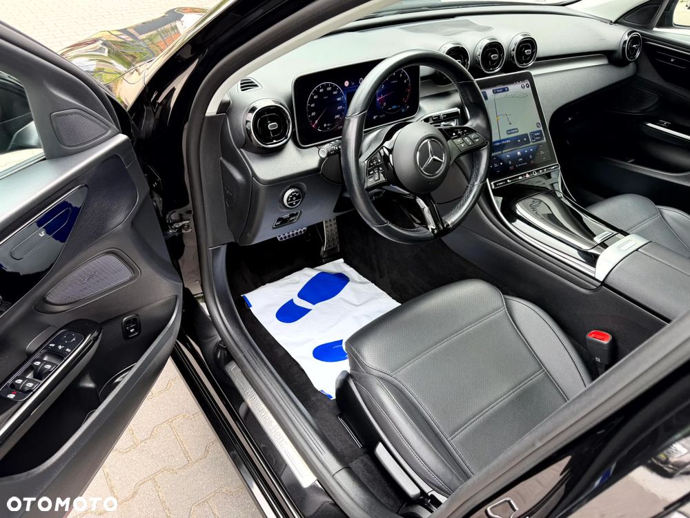 Mercedes-Benz Klasa C 180 9G-TRONIC Edition Avantgarde - 10