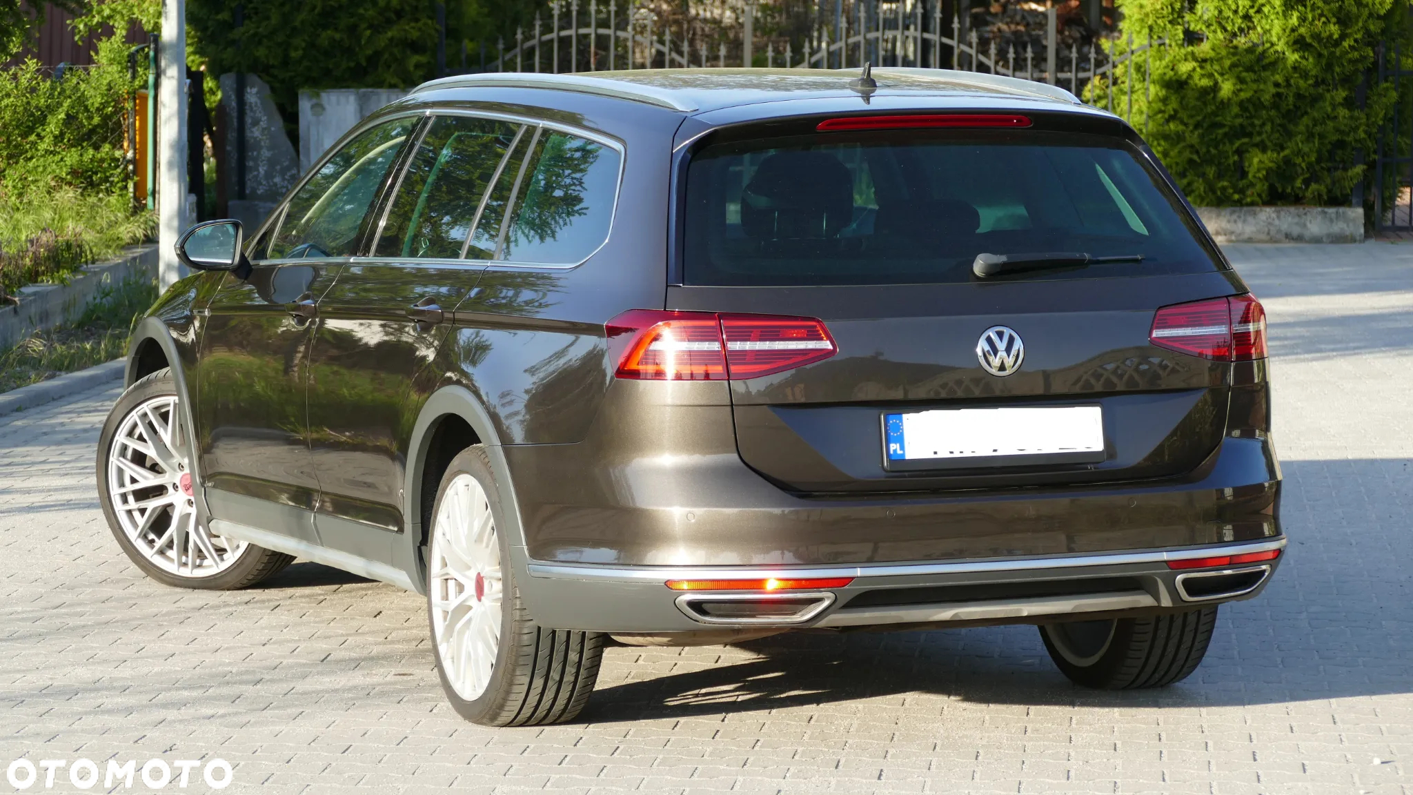 Volkswagen Passat 2.0 TDI 4Mot Elegance DSG - 3