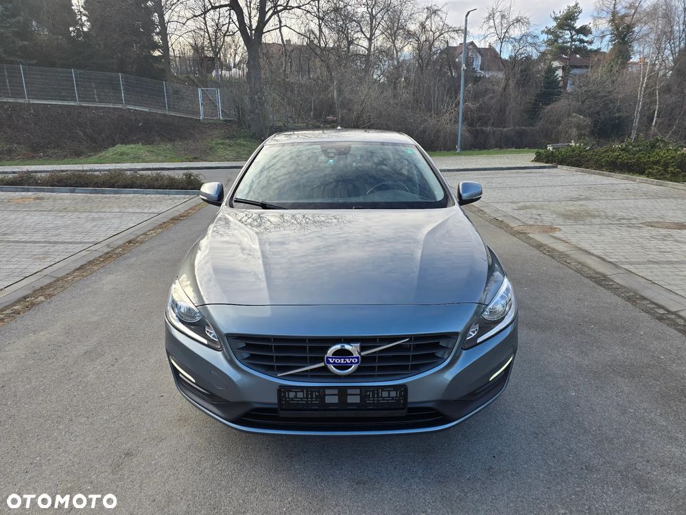 Volvo S60 D3 Geartronic RDesign - 32