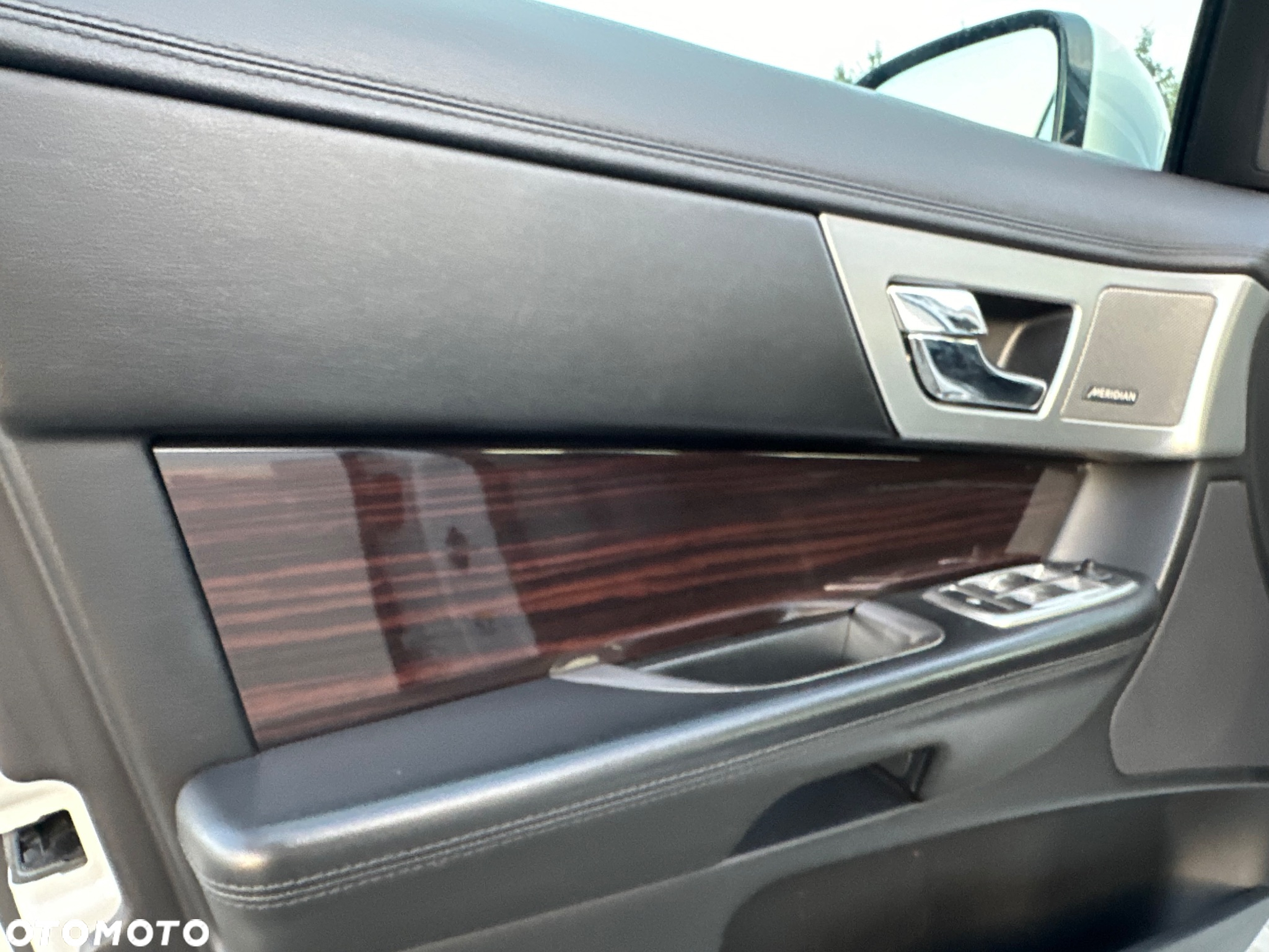 Jaguar XF 3.0 V6 Diesel S Sportbrake - 17