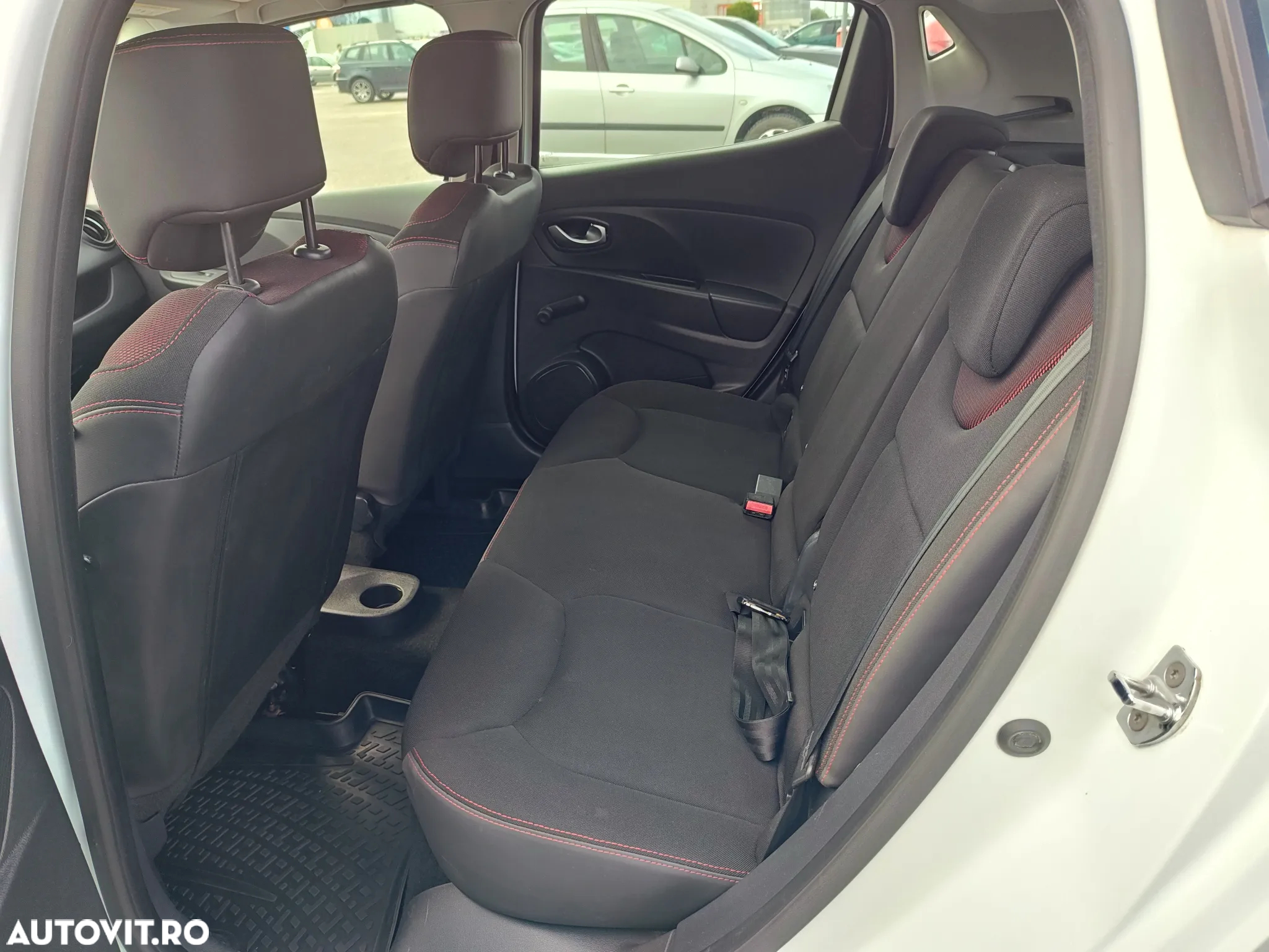 Renault Clio IV 1.5 dCi Authentique - 10