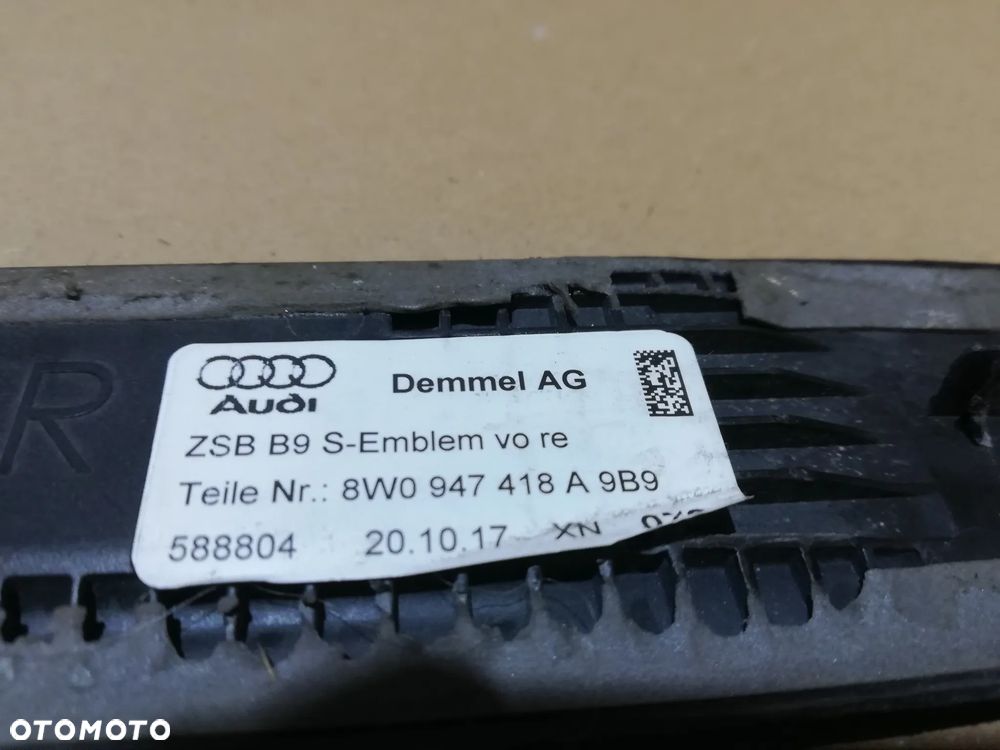 Listwa Progowa Prawa Przód Audi A4 B9 - 4