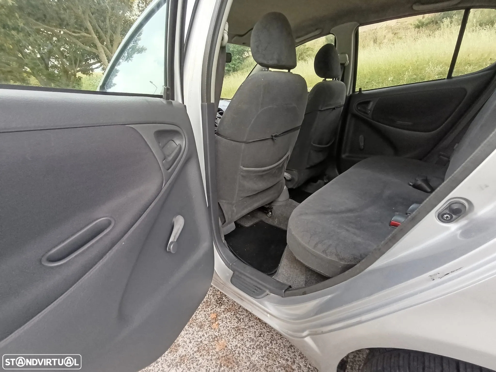 Toyota Yaris 1.0 Sol - 22