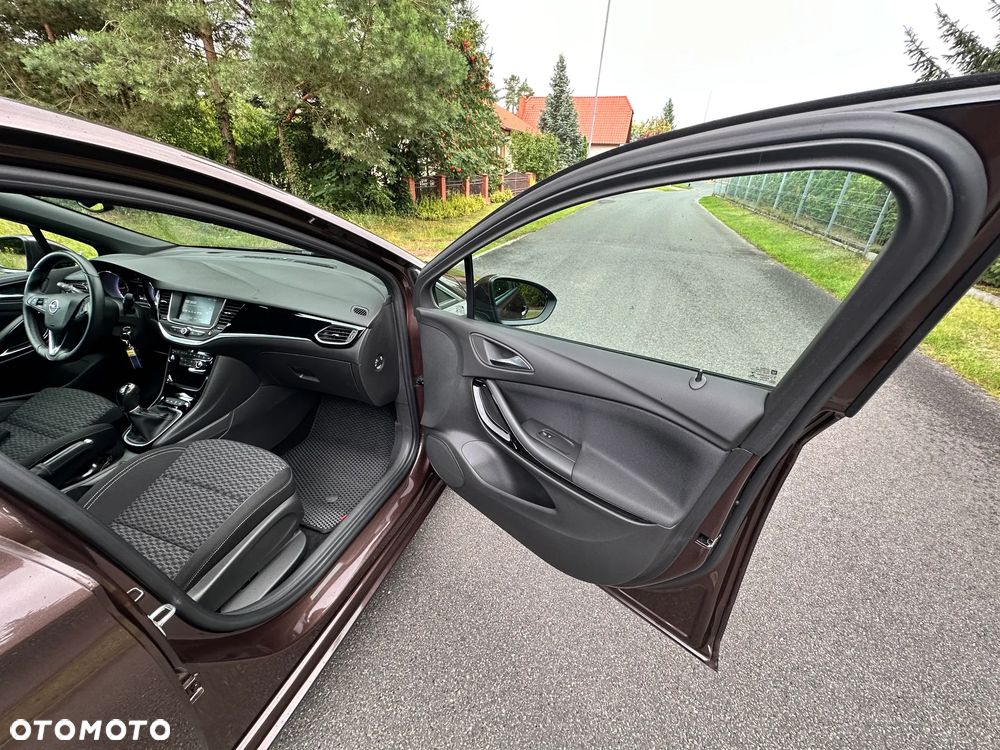 Opel Astra 1.4 T Dynamic - 29