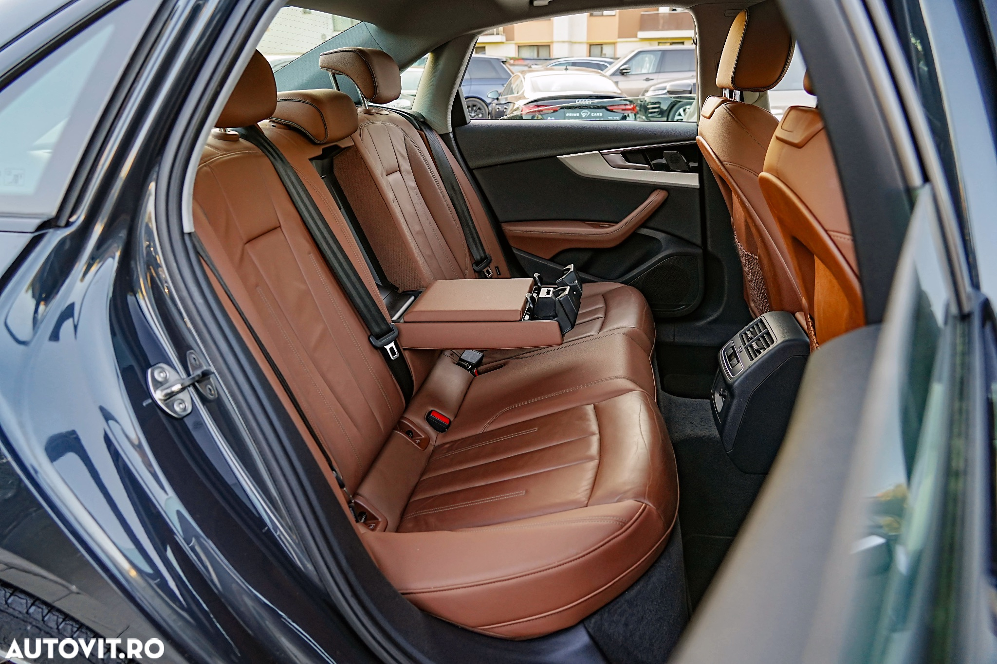 Audi A4 40 TFSI S tronic design - 14