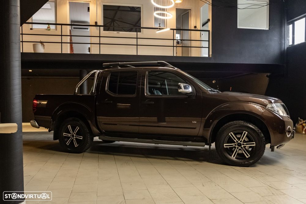 Nissan Navara 3.0 dCi V6 CD LE AT 4WD - 8