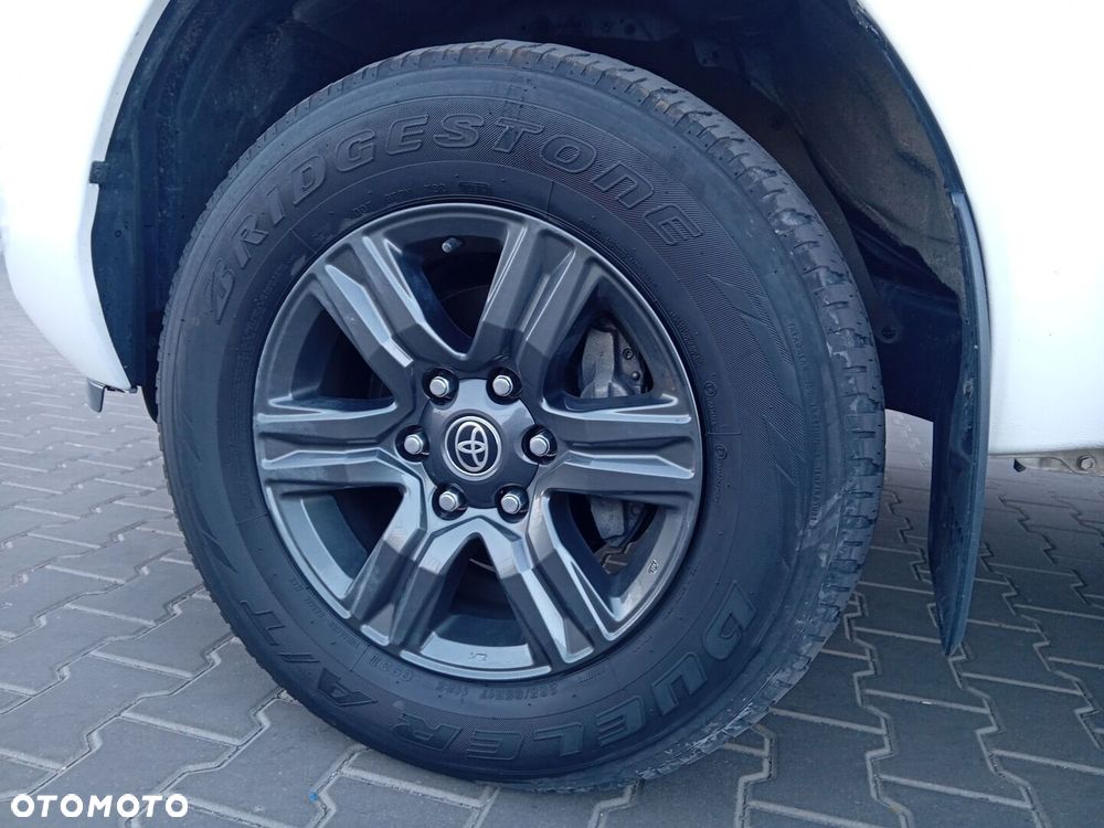 Toyota Hilux - 19