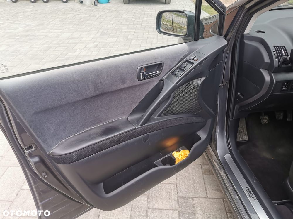 Toyota Corolla Verso 2.2 D-4D DPF Sol - 21