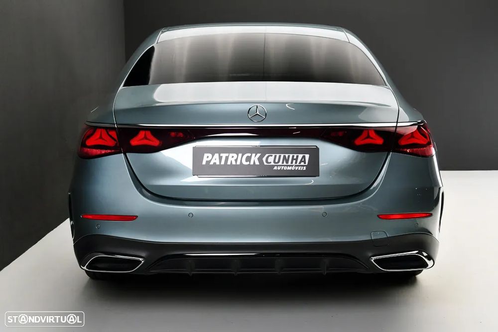 Mercedes-Benz E 300 - 5