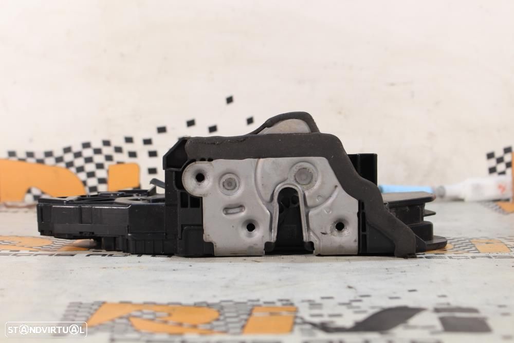 Fecho Da Porta Trás Esquerda Bmw 3 (G20)  51227445053 / 7445053 / 1828 - 6