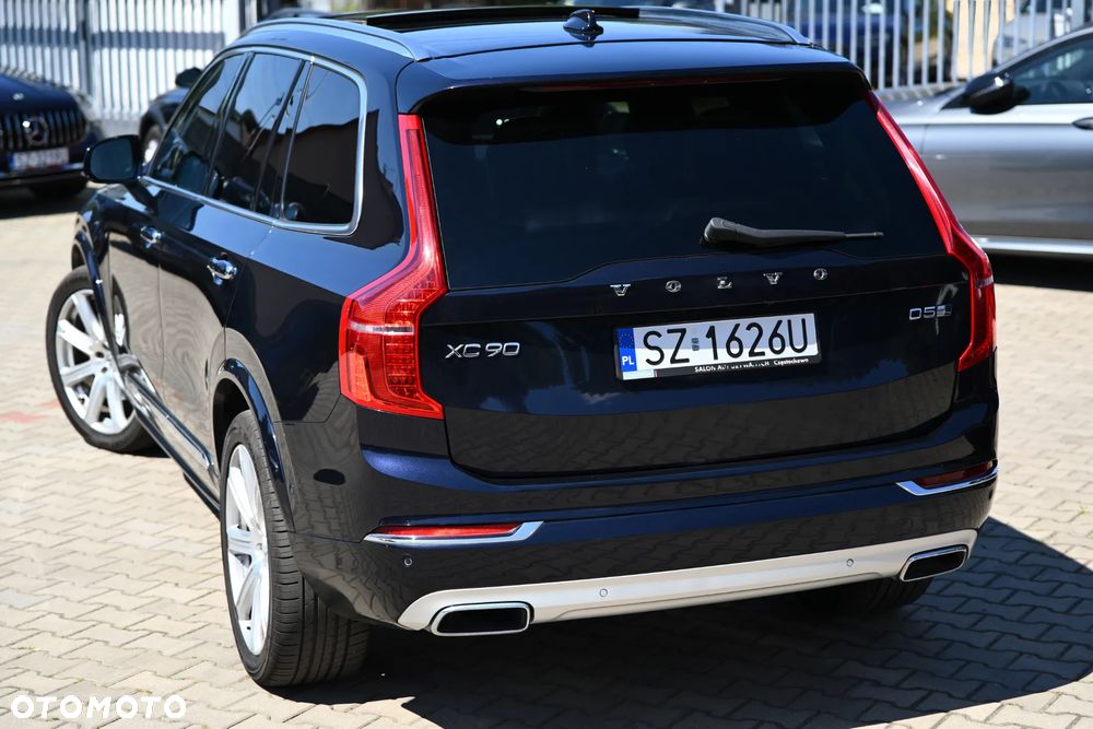 Volvo XC 90 D5 SCR AWD Inscription 7os - 36