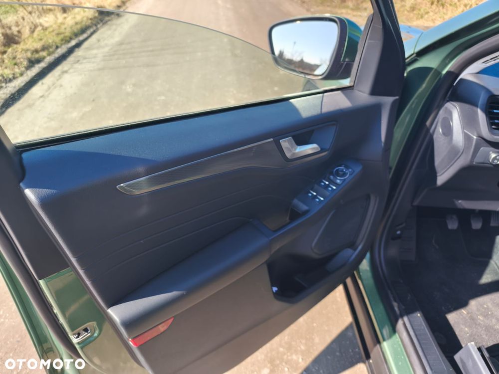 Ford Kuga 1.5 EcoBoost 2x4 Titanium - 17